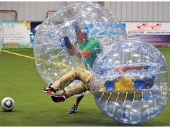 Различные стили Как использовать пузырь футбольный мяч?