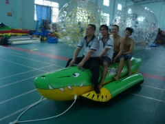 Надувная лодка для крокодилов