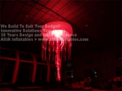 Надувная медуза высотой 6 м