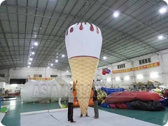 воздушный шар в форме надувного мороженого