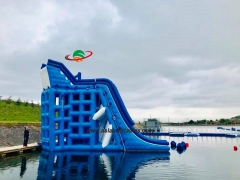 Popular The Biggest Tuv Aquatic Sport Platform water park floating toy for child and adult customized inflatable water slide