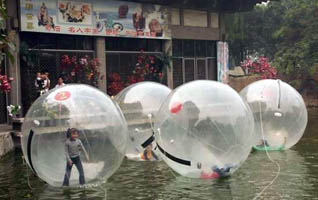 Водный шар в Китае